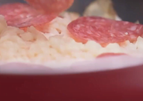 教你在家做披薩—薯仔Pizza，用平底鍋和一些簡單原料就可以做